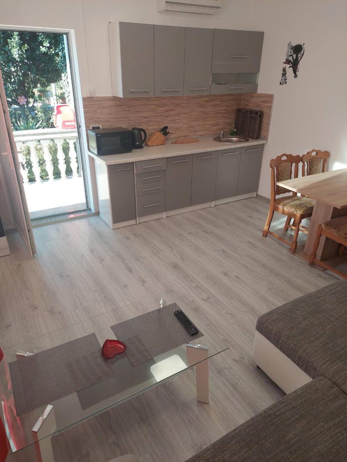Apartman Palma Marinici  Exterior photo